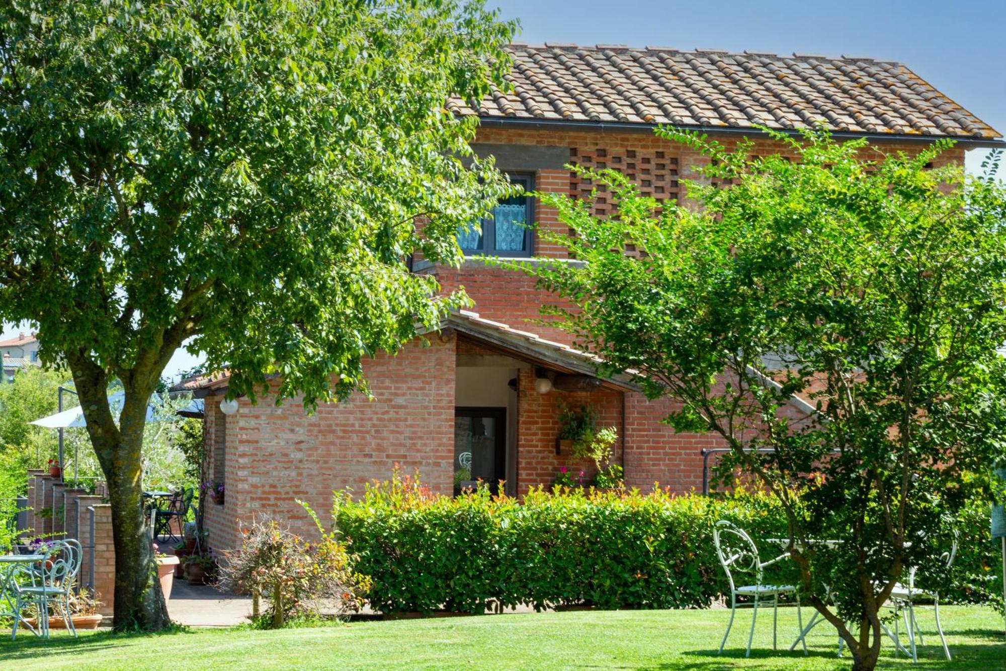 Casavacanze Vesta Isola d'Arbia Exteriér fotografie